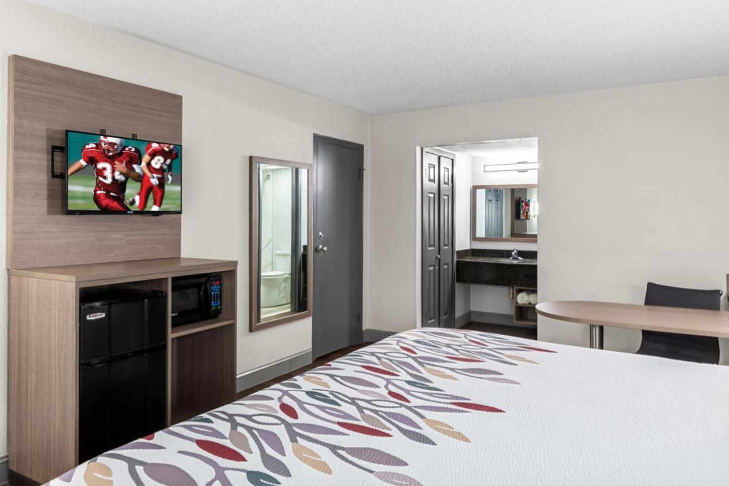 Red Roof Inn Richmond - Airport แซนด์สตัน ภายนอก รูปภาพ